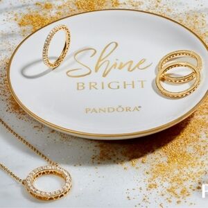 Pandora Shine Bright Trinket Dish.